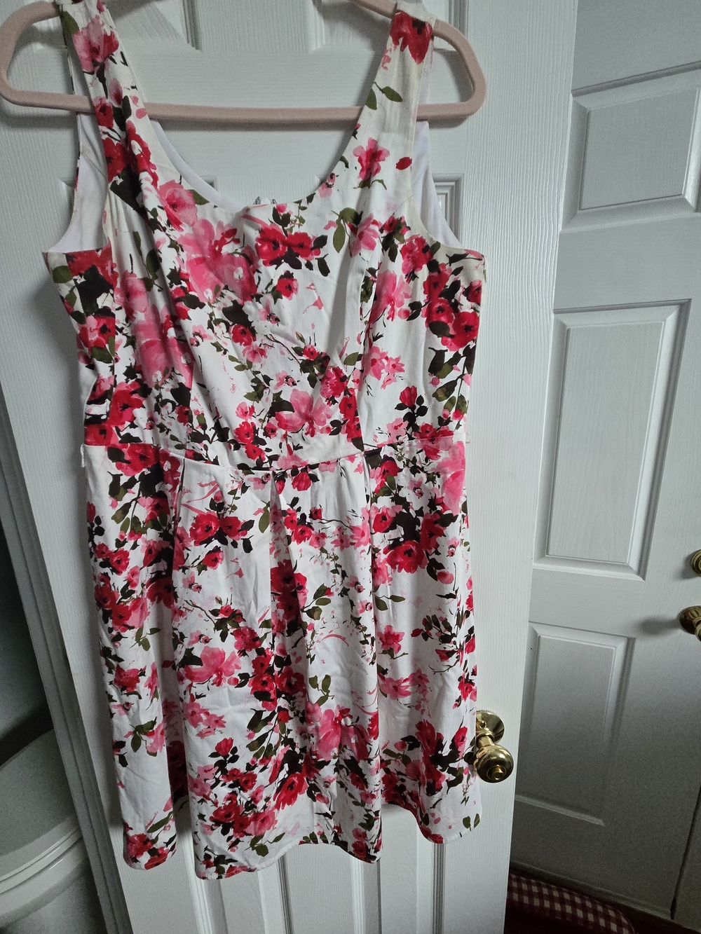 Tiana B. Womens' White Floral Sundress with Pink & Red Blooms